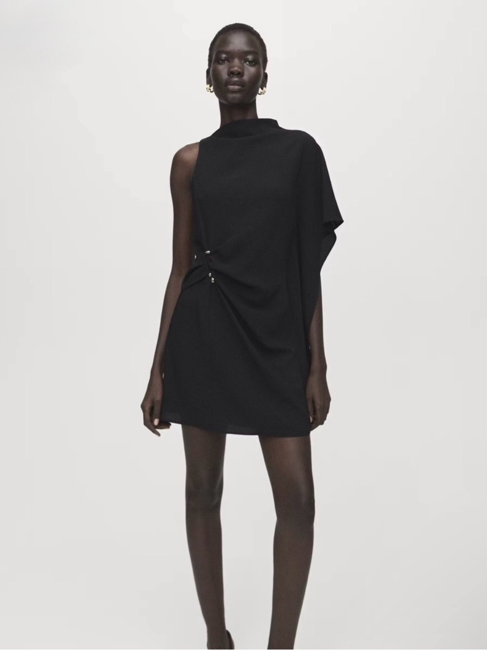 NWT (size 6) MANGO SHORT ASYMMETRICAL SLEEVE DRESS